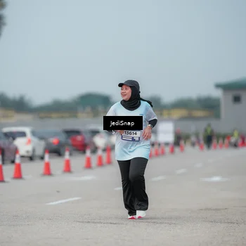Runner Photo 7556212