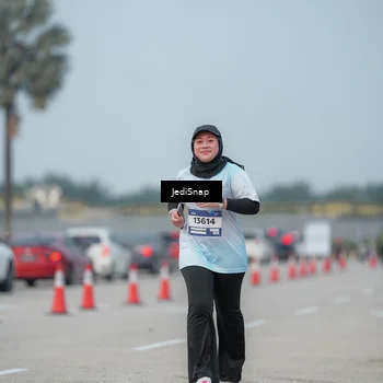 Runner Photo 7556213