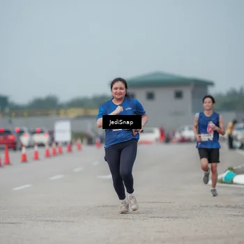 Runner Photo 7556215