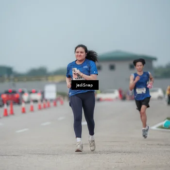Runner Photo 7556219