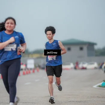 Runner Photo 7556230