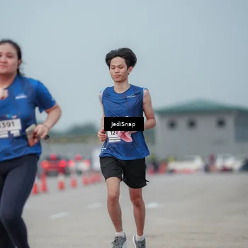 Runner Photo 7556234