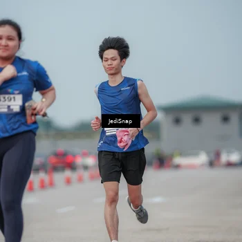 Runner Photo 7556235