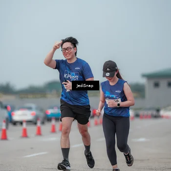 Runner Photo 7556245