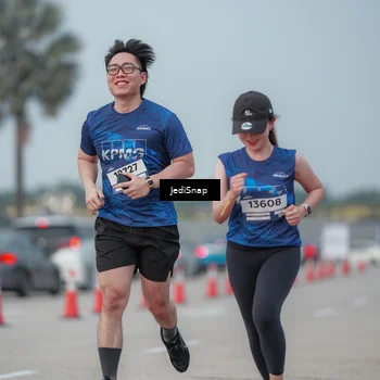 Runner Photo 7556247