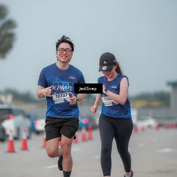 Runner Photo 7556248