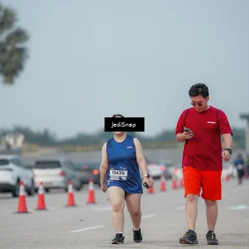 Runner Photo 7556251