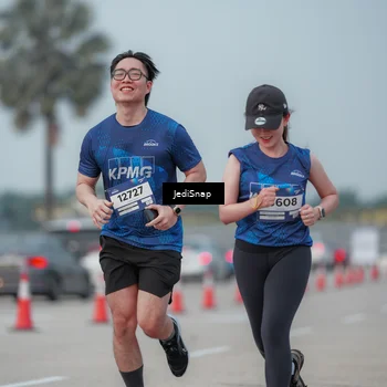 Runner Photo 7556254