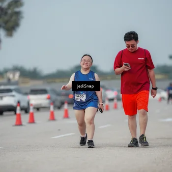 Runner Photo 7556255