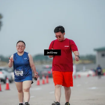 Runner Photo 7556266