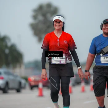 Runner Photo 7556272