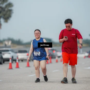 Runner Photo 7556293