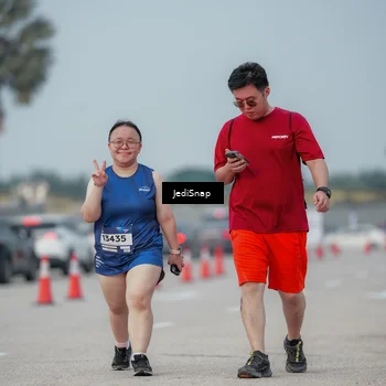 Runner Photo 7556294