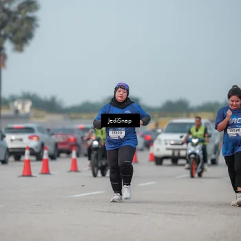 Runner Photo 7556300