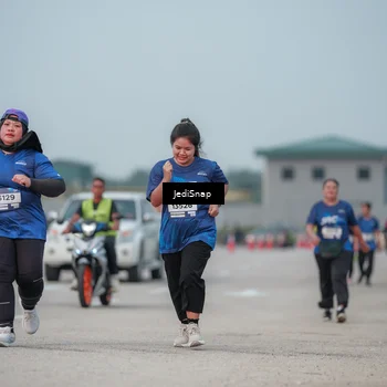 Runner Photo 7556304