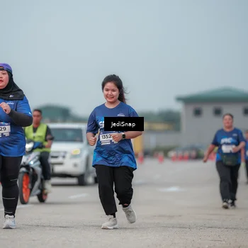 Runner Photo 7556311