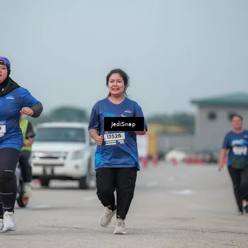 Runner Photo 7556313