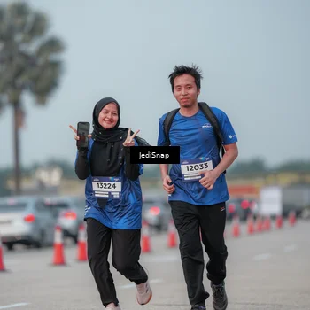Runner Photo 7556335