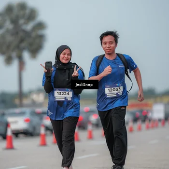 Runner Photo 7556336