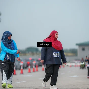 Runner Photo 7556340