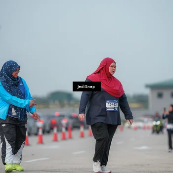 Runner Photo 7556342