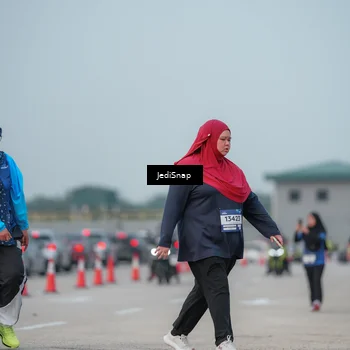 Runner Photo 7556344