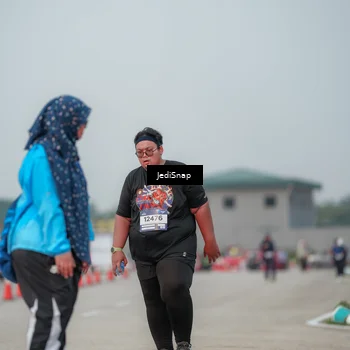 Runner Photo 7556361