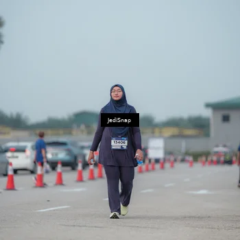Runner Photo 7556372