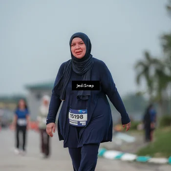 Runner Photo 7556381