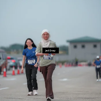 Runner Photo 7556392