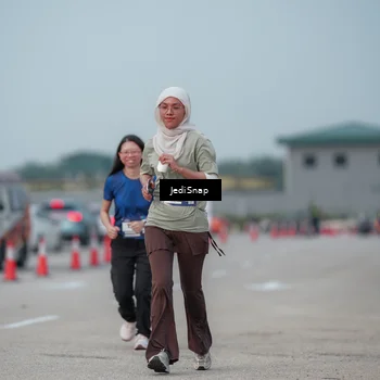 Runner Photo 7556401