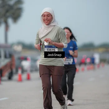 Runner Photo 7556414