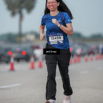 Runner Photo 7556416