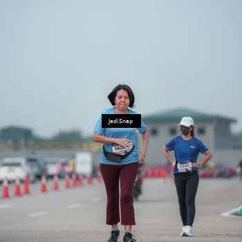 Runner Photo 7556431