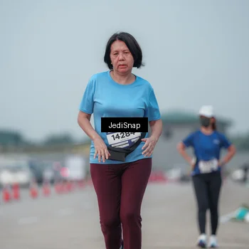 Runner Photo 7556433