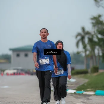 Runner Photo 7556445