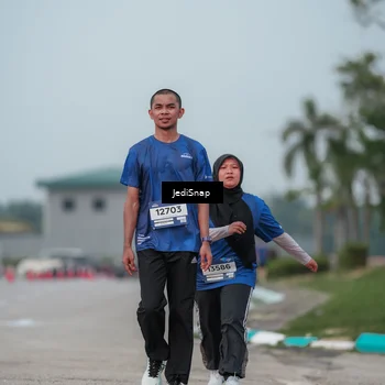 Runner Photo 7556448