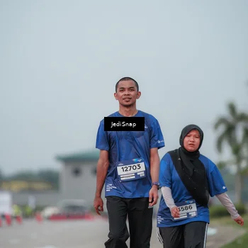 Runner Photo 7556449