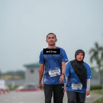 Runner Photo 7556451