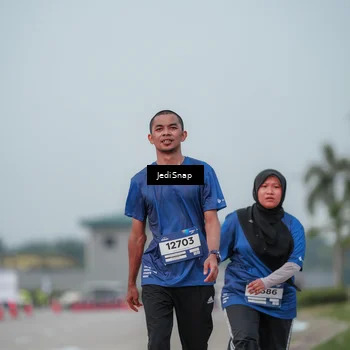 Runner Photo 7556453