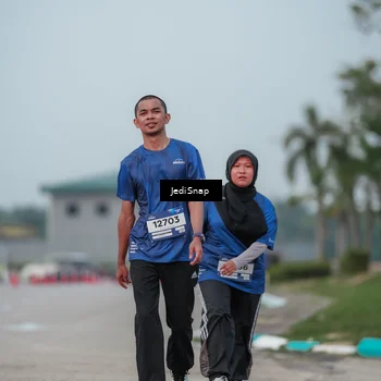 Runner Photo 7556455