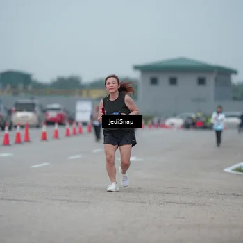 Runner Photo 7556463
