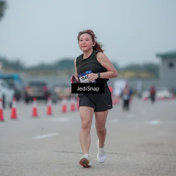 Runner Photo 7556481