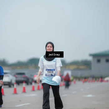 Runner Photo 7556493