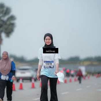 Runner Photo 7556497