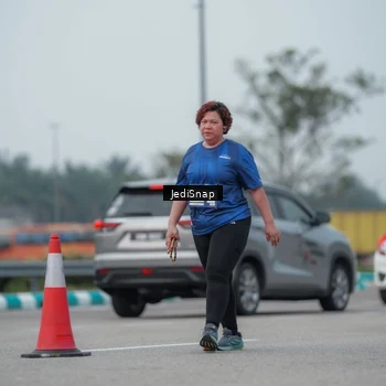 Runner Photo 7556523