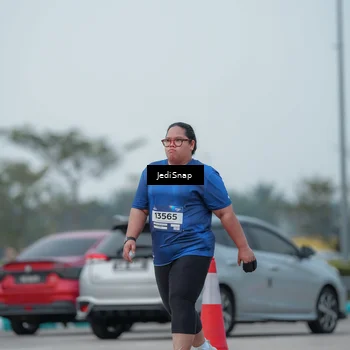 Runner Photo 7556541
