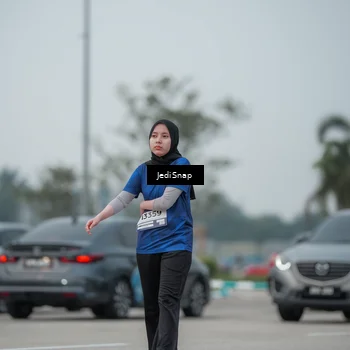Runner Photo 7556567