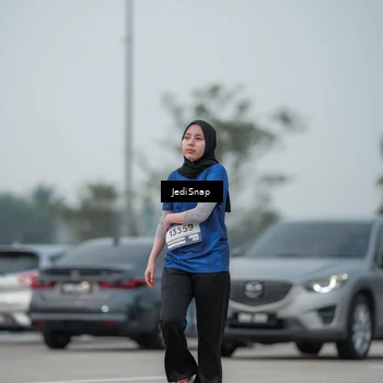 Runner Photo 7556570