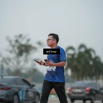 Runner Photo 7556572